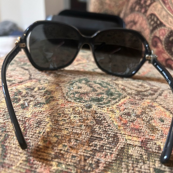 Coach Integration Flower Sunglasses - Picture 5 of 9